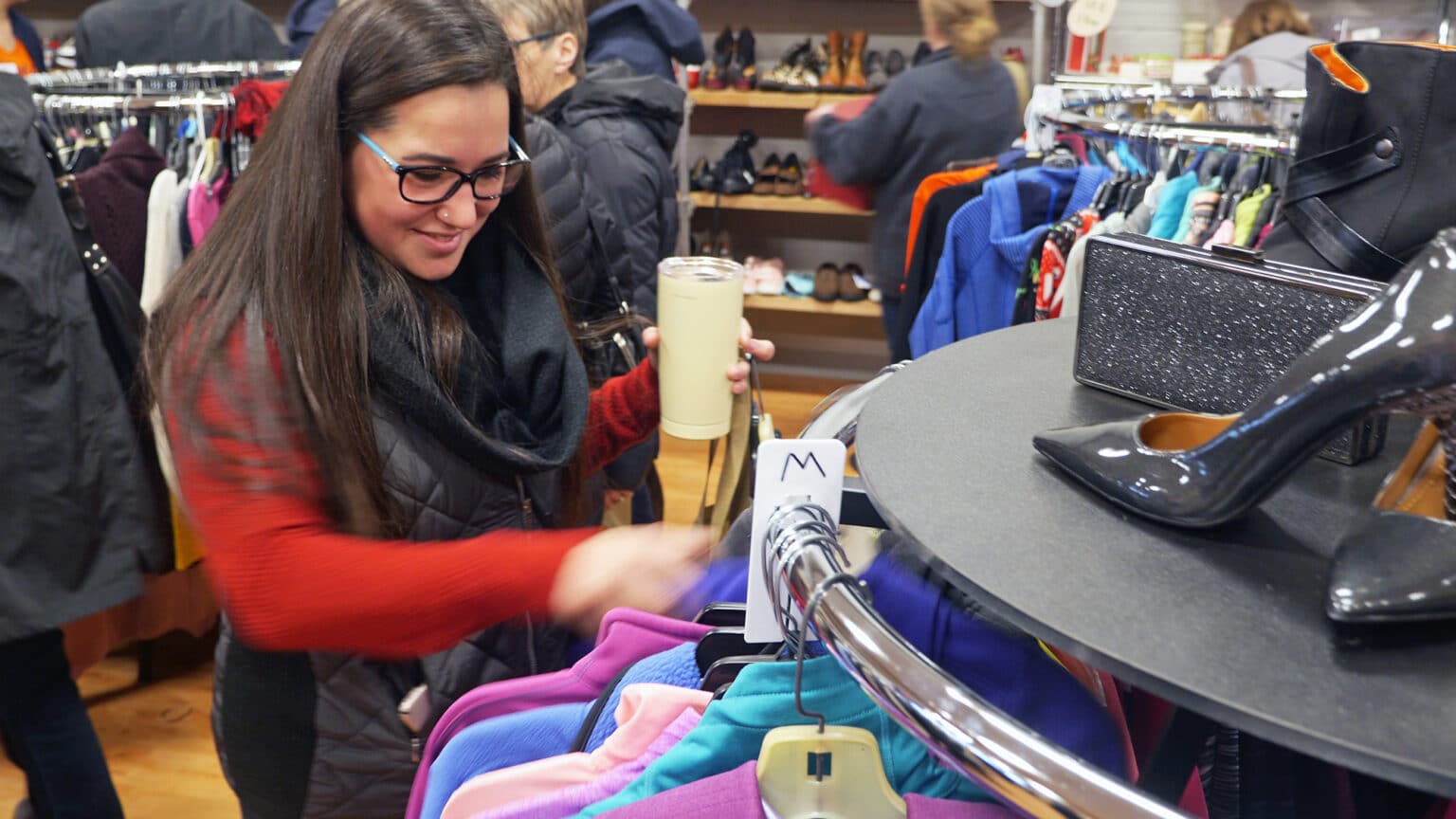 Thrifty Shopper Your Thrifty Shopper purchase helps feed hungry